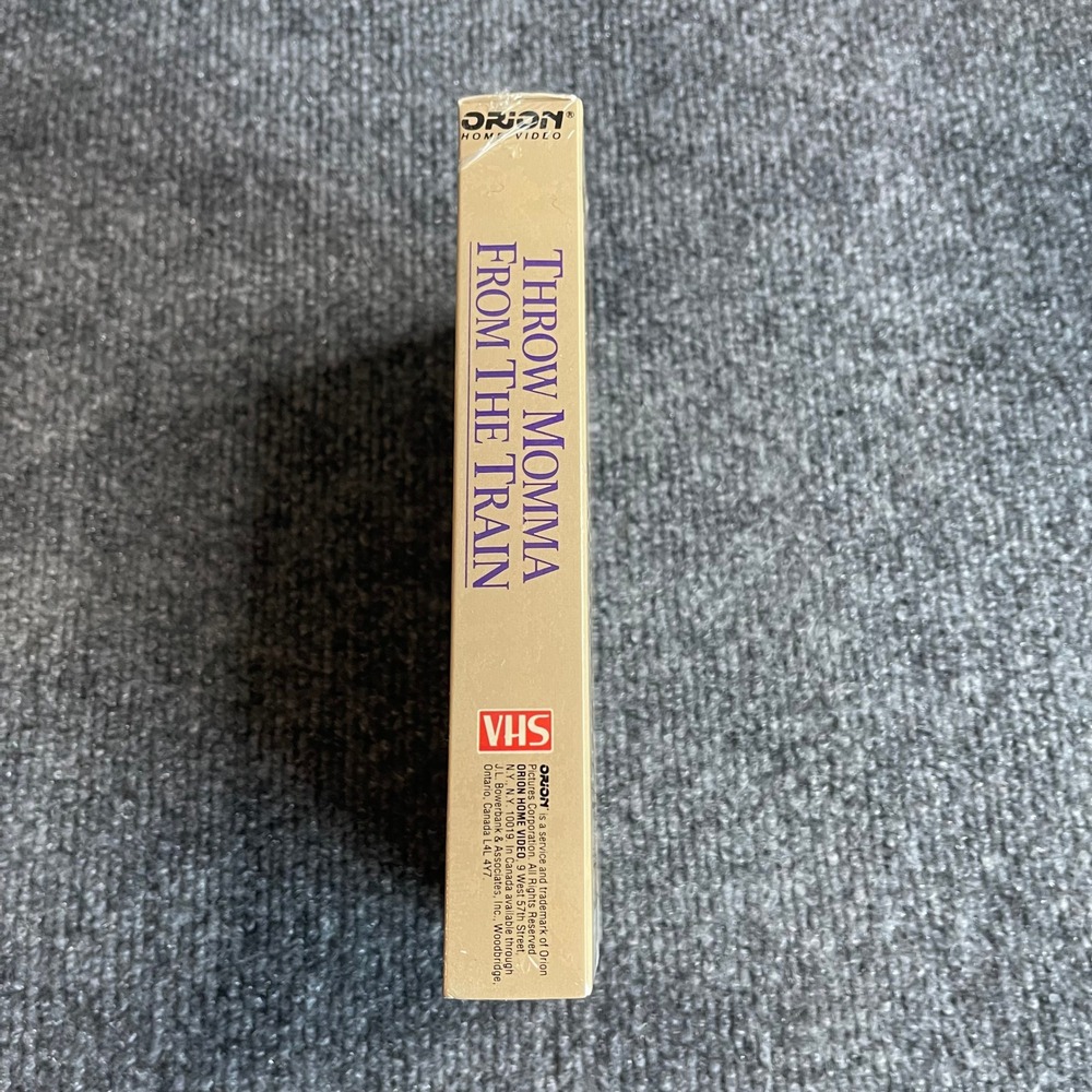 Throw Momma from the Train VHS 1987 Danny DeVito Billy Crystal Orion Sealed - Picture 2 of 7